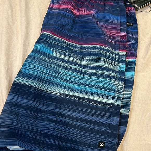 Men’s swim trunks - Picture 2 of 3